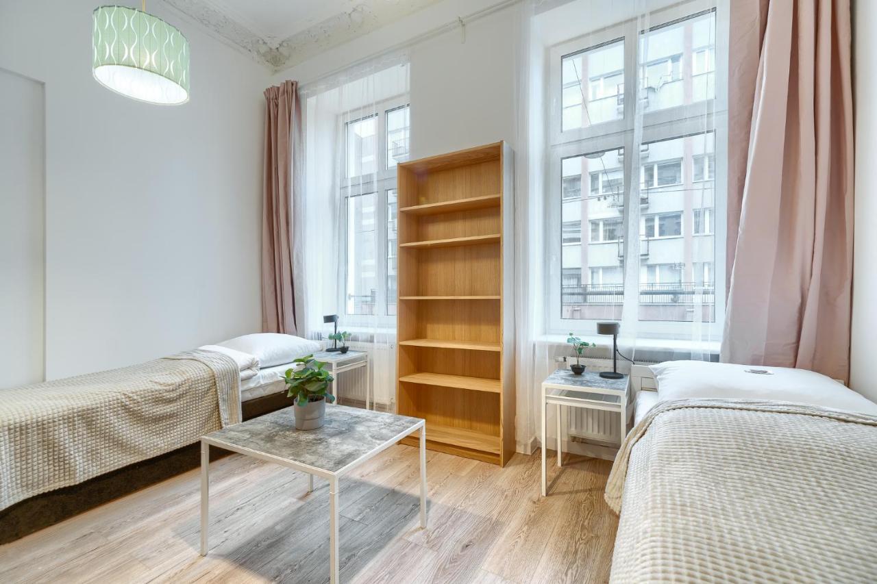 Kamienica Centrum Nr 4 *